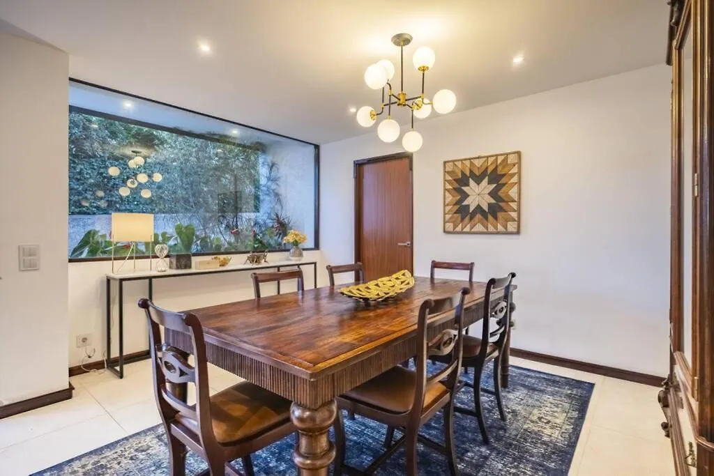 Villa Charming Villa, Spacious, Beautiful Views! Funchal Portekiz